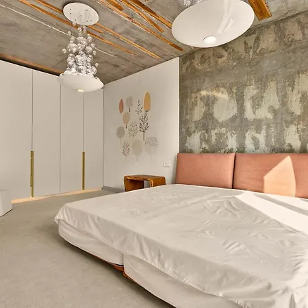 Design Lux Dreaming In Bamboo Garden ,no Shoes Allowed Inside * Varna