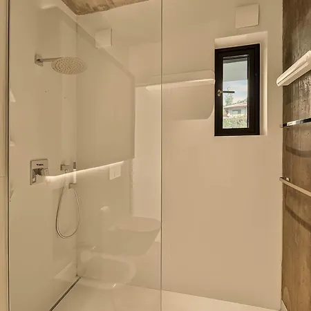 Design Lux Dreaming In Bamboo Garden ,no Shoes Allowed Inside Apartment